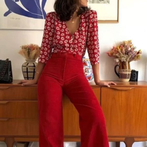 Meet your Posher, Mel M - the true fancy lady. - Picture 1 of 1